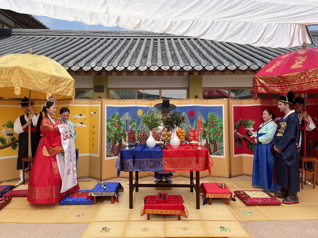전통으로 돌아간 결혼... 고양시 ‘한옥 혼례’ 지원 확대