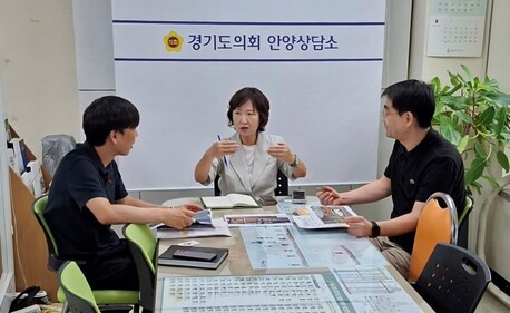 경기도의회 최경순 의원, 사람 한 명 지나기도 빠듯한 안양천 인도... 확장 해법 찾는다