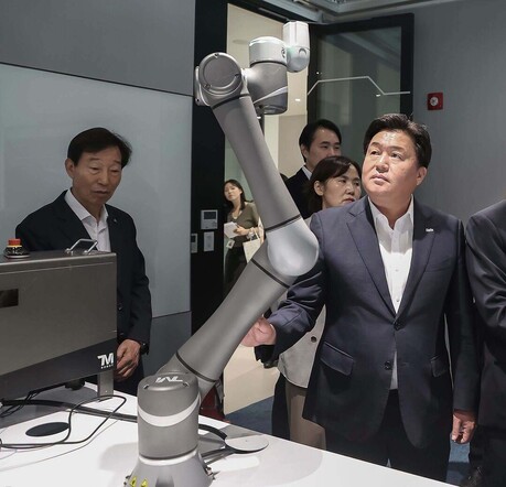 굴뚝산업 도시에서 AI 실증도시로...시흥시, 산업 대전환 시동
