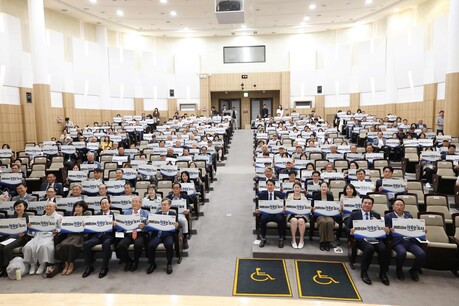 “그 손 오래오래 건강하게 잡겠다”...화성특례시의회의 약속